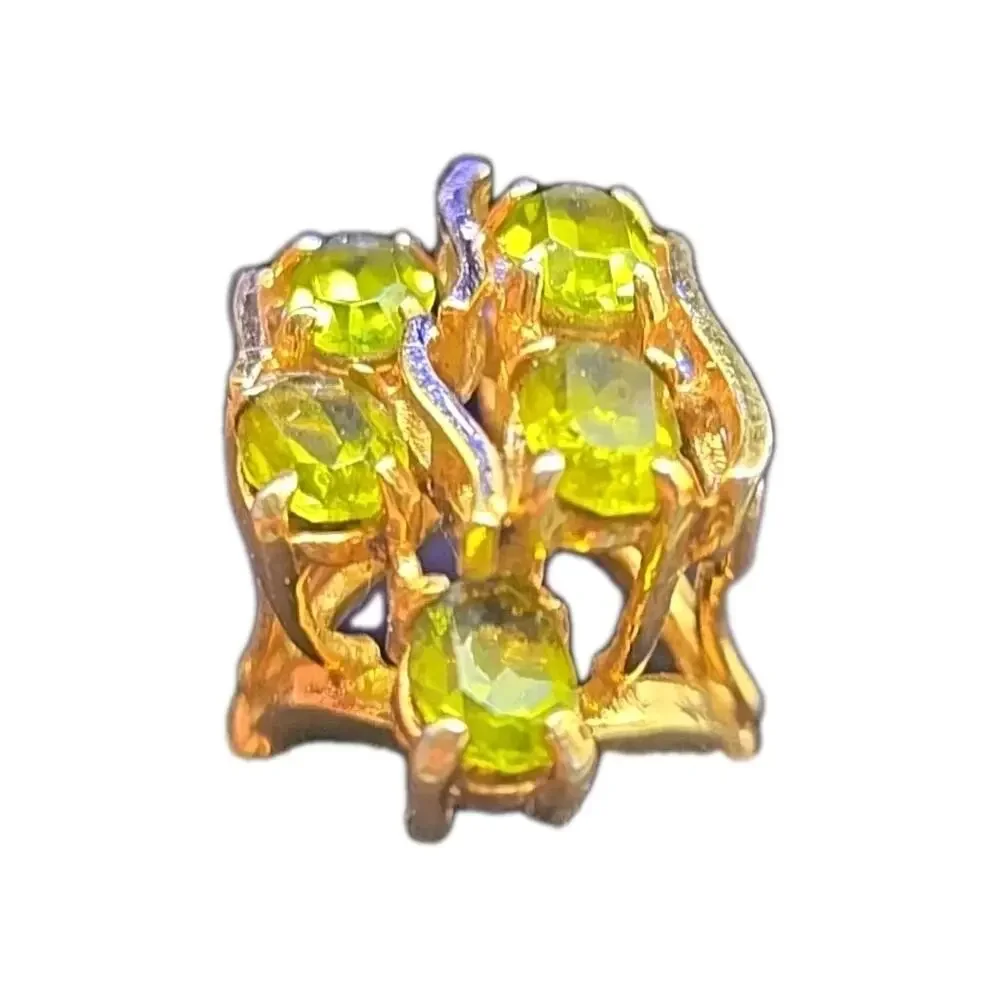Vintage 18 K HGE Cocktail Ring Size 4 with Simulated Peridot Rhinestones Size 4